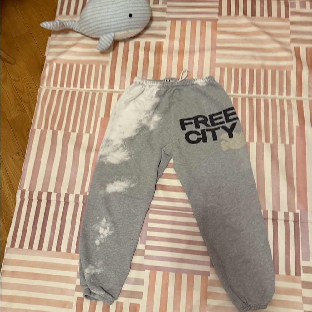 freecity Gray Sweatpants 🐦 🕊️